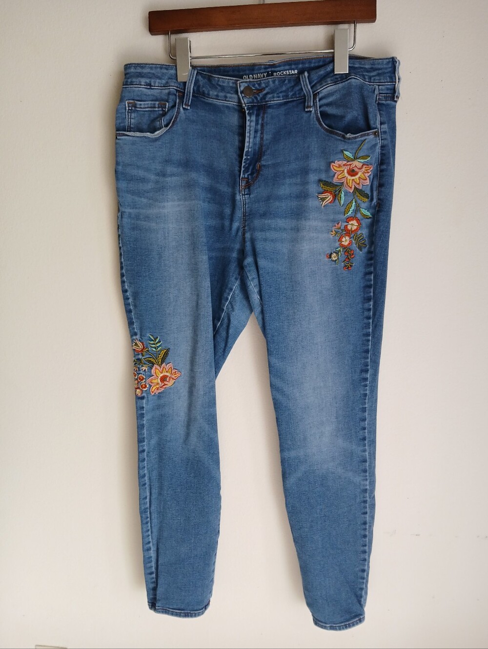 Old Navy Jeans Size 14 Embrodiered